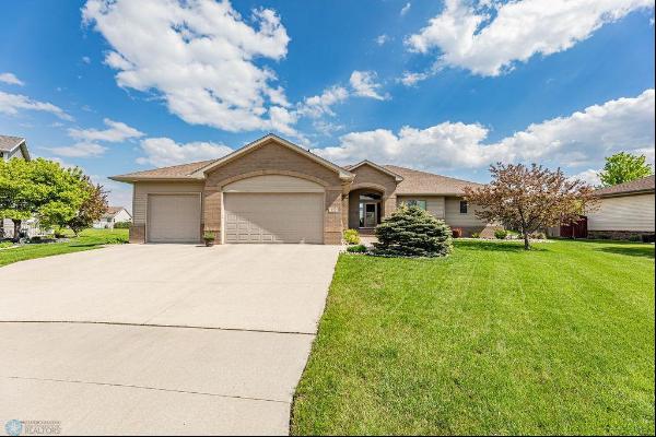 327 St Charles Place, West Fargo ND 58078