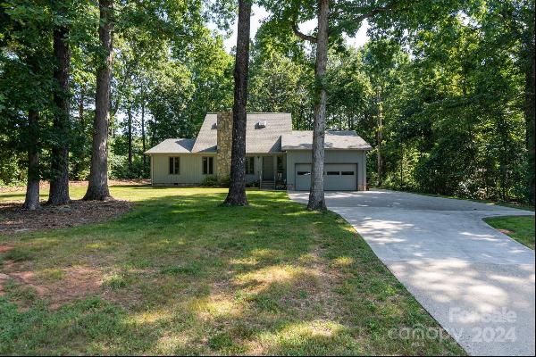 4438 River Road, Hickory NC 28602