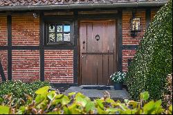 Modern half-timbered house with spacious parkland on the Wiehengebirge