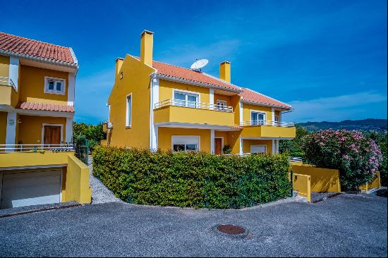 Semi-detached house, 3 bedrooms, for Sale