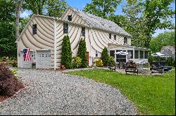 Inviting 3 Bed Home in Old Lyme on 3+ acres