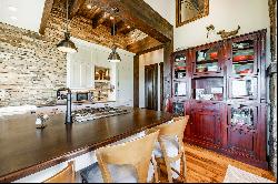 Panoramic Mountain Views, Refined Luxury Retreat at Wolf Creek Ranch