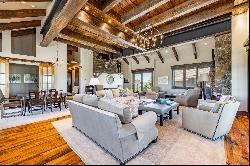 Panoramic Mountain Views, Refined Luxury Retreat at Wolf Creek Ranch