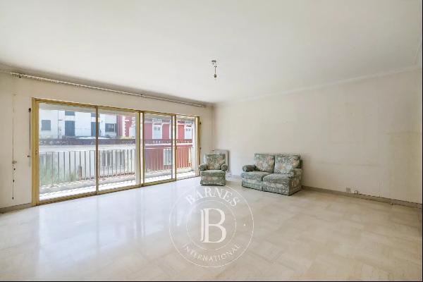 BIARRITZ HEART OF TOWN, APARTMENT OF 86 M² WITH BALCONIES