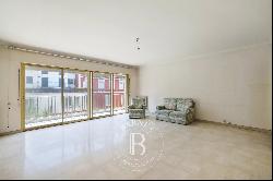 BIARRITZ HEART OF TOWN, APARTMENT OF 86 M² WITH BALCONIES