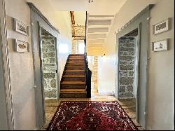 CAP SIZUN, NEAR POINTE DU RAZ, LARGE HOUSE WITH SEA VIEW