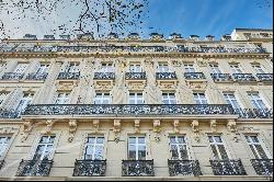 Sale - Apartment Paris 16th 