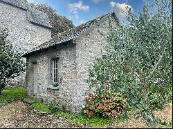 ROSCOFF, HISTORICAL BUILDING IN TOWN CENTER