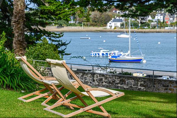 House for rent on the waterfront, Sainte-Marine, Combrit, Finistere.