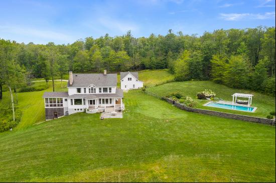 A Classic Modern Farmhouse with Incredible Views