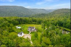 A Classic Modern Farmhouse with Incredible Views