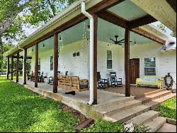 UPDATED COUNTRY HOME & ACREAGE FOR SALE IN LARUE TX