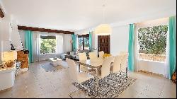 Spacious apartment in front line complex for sale in Costa de la, Calvia 07184