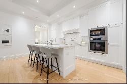 311 Bay St #4002, Toronto ON M5H4G5