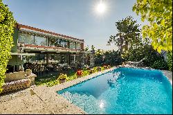 Mediterranean-style house in San Carlos de Apoquindo.