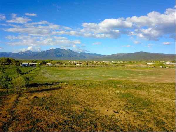 Ranchos De Taos