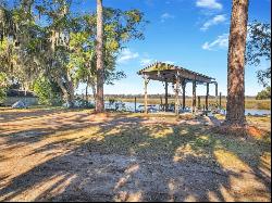 1525 W Black Island Road, Darien GA 31305