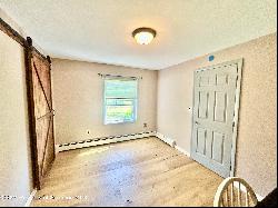 2035 State Route 2035, Nicholson PA 18446