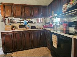 782 Thompson Rd, Sugarcreek Twp PA 16025