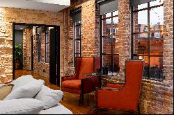 Exciting, gorgeous and tremendously appealing property in the heart of the CWE