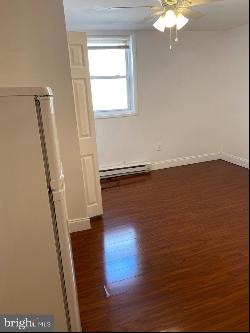 927 S 12th Street Unit 2R, Philadelphia PA 19147