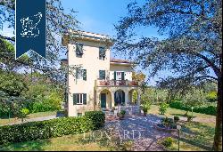 Luxury villa with turret for sale in Lucca