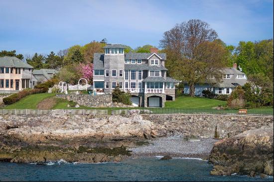 Seaside Living 5 Bedroom Victorian