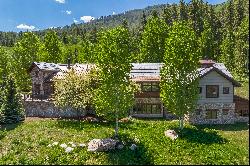 Breathtaking views of the Gore Range and the Hale Irwin golf course