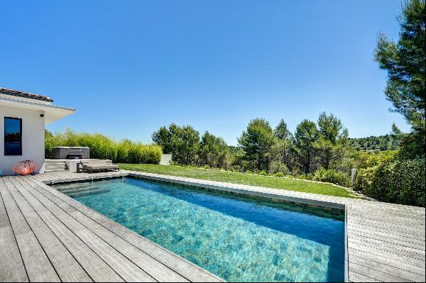 Contemporary villa -Architect-Absolute calm-View