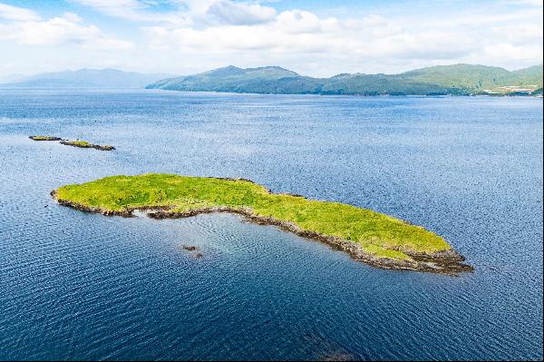 A rare opportunity to acquire an Island Croft, located off the northwest coast of the Isla