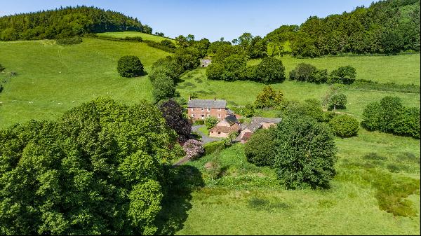 A fantastic rural property in a private setting, accessed by a long sweeping tree-lined dr