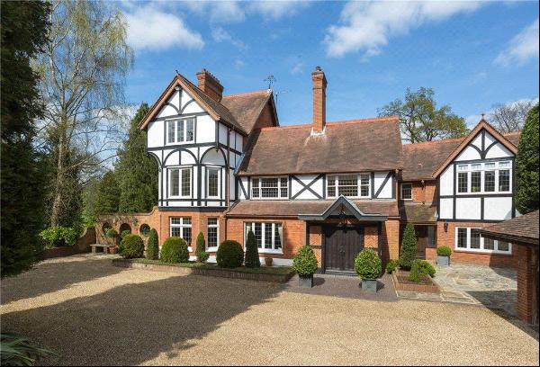 An exceptional property adjoining Windsor Great Park.