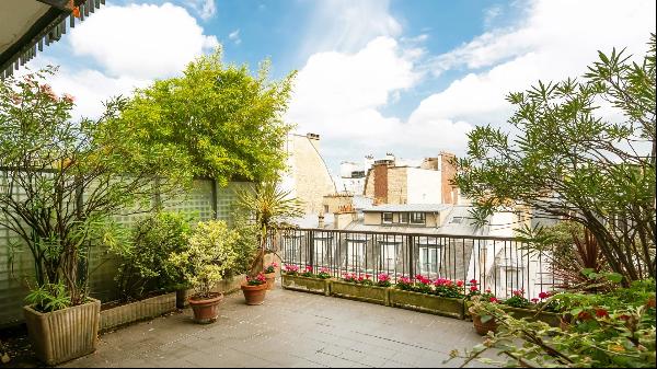 Apartment for sale in Paris, France