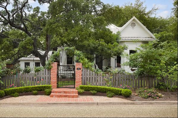 TRAVIS HEIGHTS CONTEMPORARY CHARM