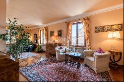 Elegant apartment in the historic center of Verona