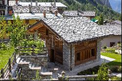 Newly built chalet in Courmayeur