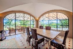 Le Castellet - Exceptional Villa with Sea View on a 2-Hectare Property