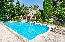 Uncover the Enchanting Charm of this Provençal Bastide near Nice