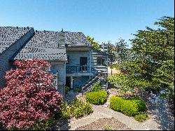 Spacious Sausalito Condominium