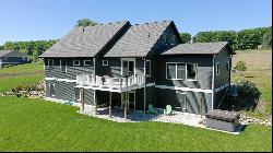 5349 Flyway Drive, Harbor Springs MI 49740