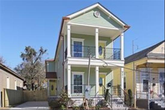 2517 Ursulines Avenue, New Orleans LA 70119