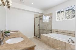 12407 Moorpark Street #103, Studio City CA 91604