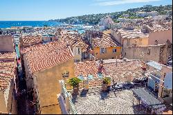 Cassis, Historic City Center - 234 sqm Building