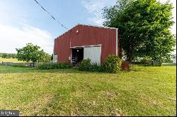 1402 Longs Gap Road, Carlisle PA 17013