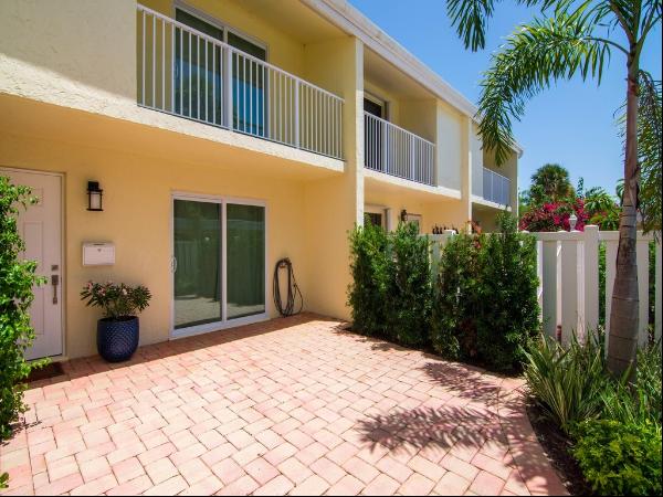 4023 Silver Palm Drive Unit 10, Vero Beach FL 32963