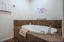 423 Avital Drive NE, Albuquerque NM 87123