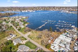 Direct waterfront lot on Mason's Island