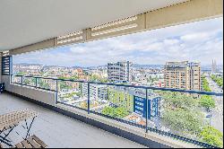 Luxurious new apartment with sea views in Barcelona