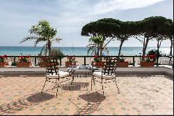 Villa with exclusive view on Mondello's bay