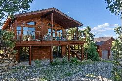 A special home in a private setting amongst the Pinon Pines and spacious 5 acres